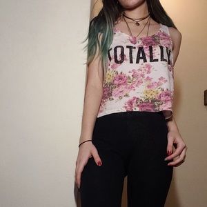 Cute floral tank top!